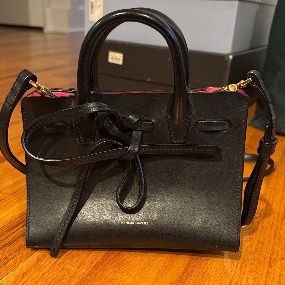 Mansur Gavriel Black mini purse Pink Interior